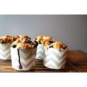 Fresh Blueberry Streusel Muffins - This Streusel Muffins Recipe are Topped with Fresh Berries (TrendHunter.com)