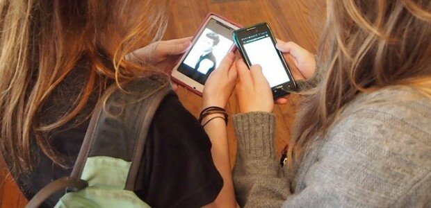 How are your intelligent phones and tablets impacting your eyes?